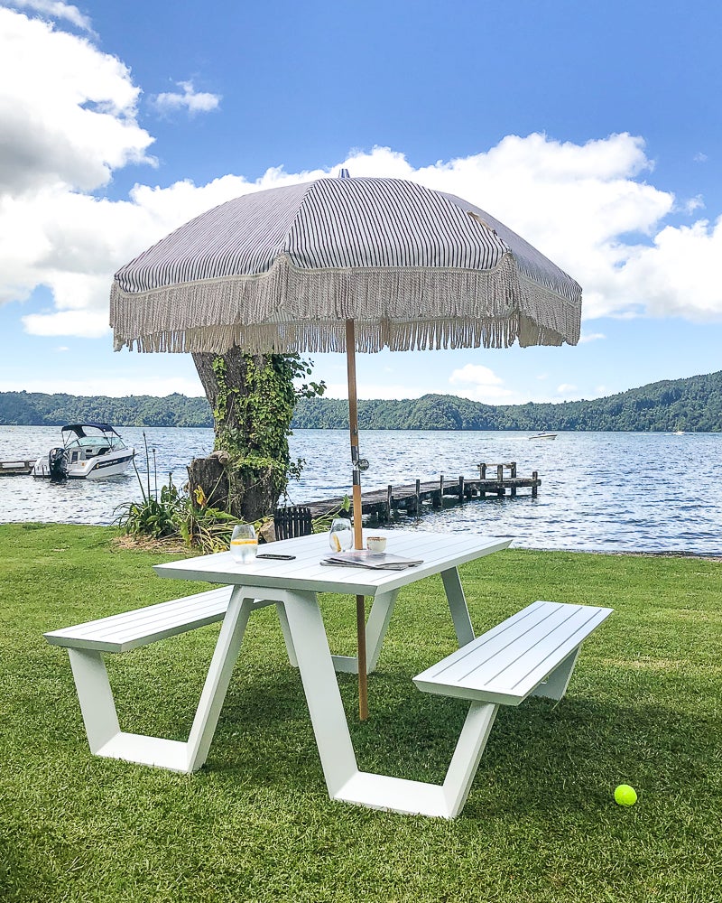 Backyard picnic deals table with umbrella